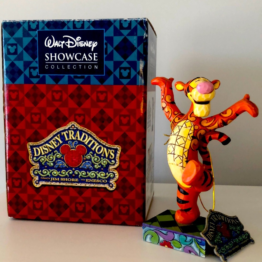 Walt Disney Showcase Collection Tigger